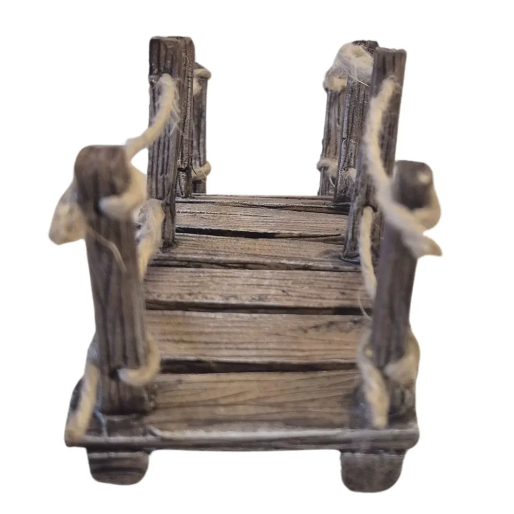 Faux Wood Polystyrene Bridge for 10–12 cm Nativity Figures