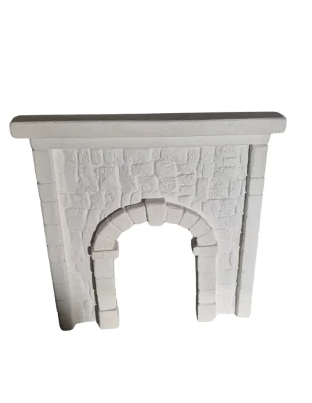 Parete in gesso finta pietra con arco colore neutro per statue da 10-15 cm
