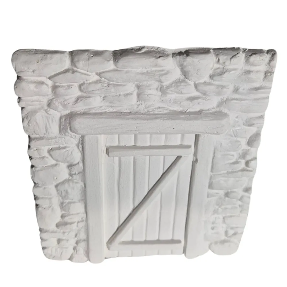 Neutral-Coloured Faux Stone Plaster Wall with Door for 8–10 cm Nativity Figures