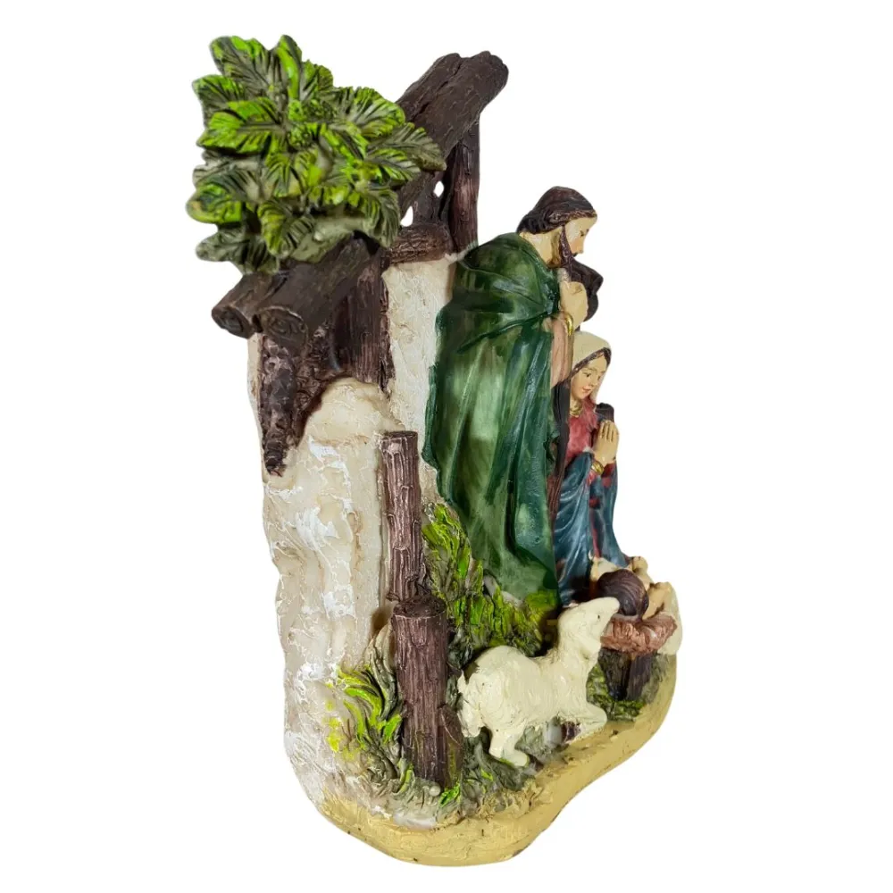 One-Piece Nativity Scene with Setting and Palm – 12 cm