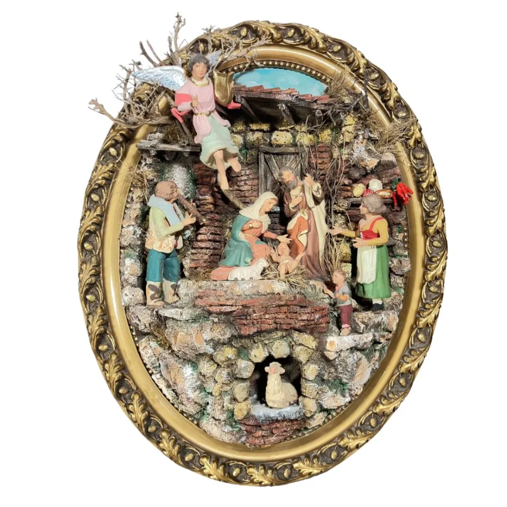 Wall-Hanging Nativity Scene with Oval Frame and 12 cm Figures