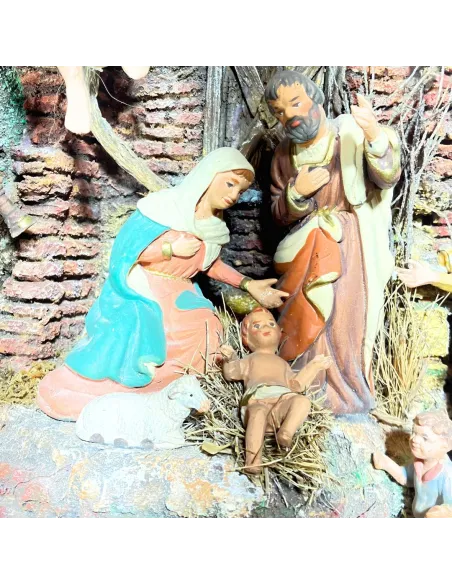 Wall-Hanging Nativity Scene with Oval Frame and 12 cm Figures