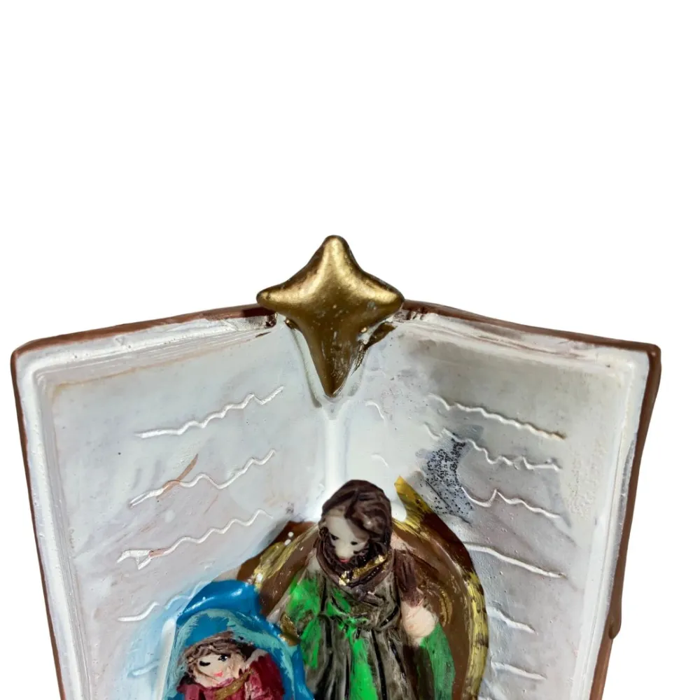 One-Piece Nativity Scene on Open Book – 4 cm
