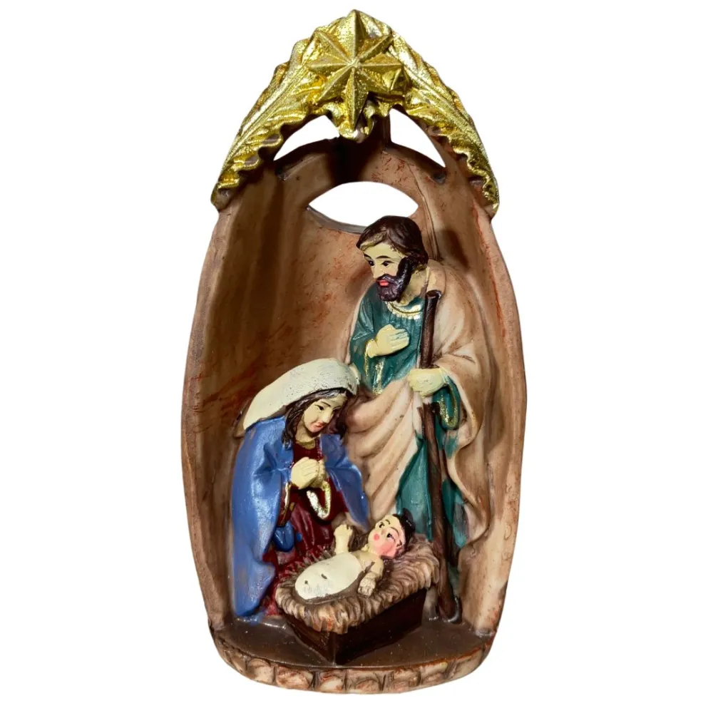 Resin Nativity Scene in Hut – 9 cm