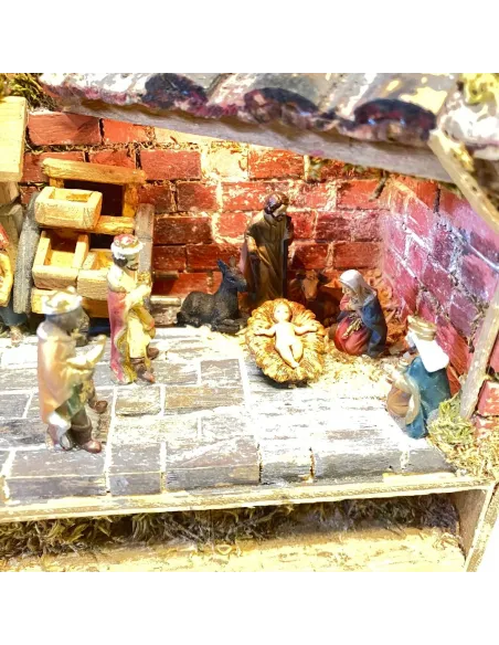 Presepe popolare in legno e gesso con luce e fuoco con statue da 3,5 cm