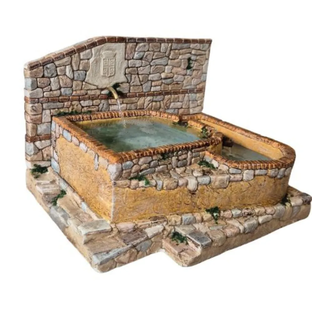 Double-basin resin fountain for 12–15 cm Nativity figures