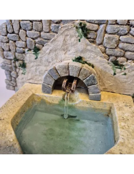 Fontana esagonale in resina per statue da 12-15 cm