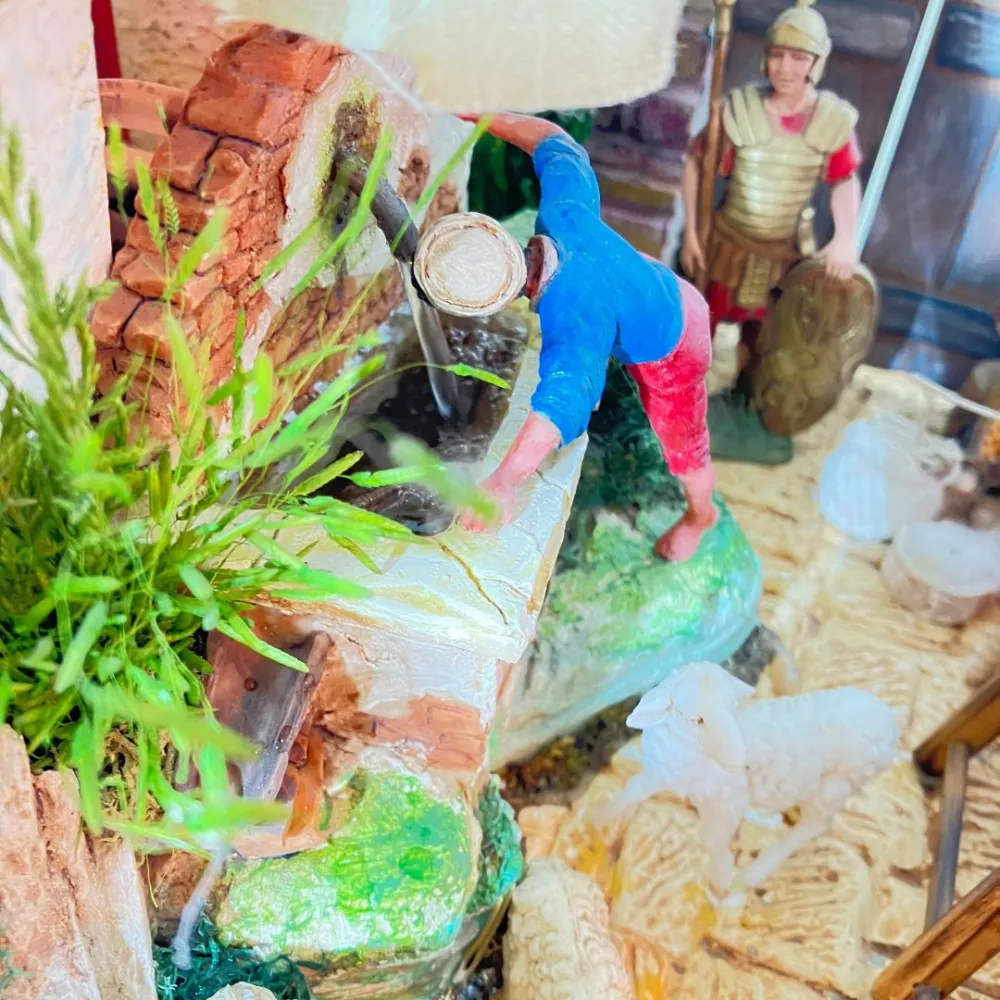 Wooden and Cork Nativity Scene with Eight Moving Figures, Flowing Water and 10 cm Figures