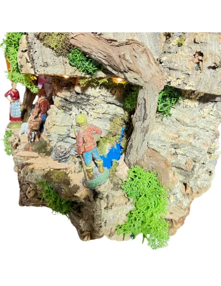 Presepe su corteccia di sughero con luci a batteria e statue da 6 cm