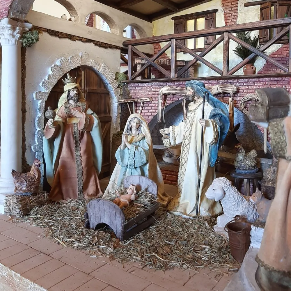 Traditional Nativity Scene with the Adoration of the Wise Men for 30 cm Nativity Figures