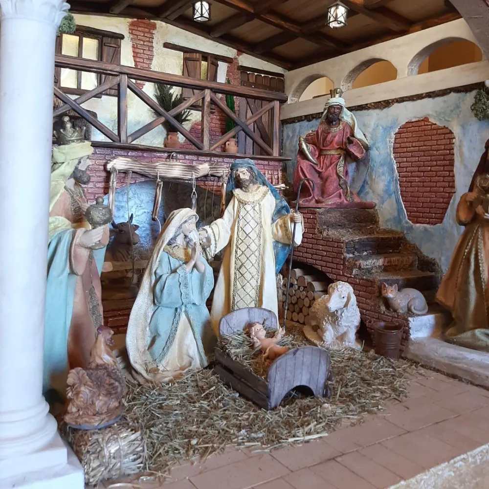 Traditional Nativity Scene with the Adoration of the Wise Men for 30 cm Nativity Figures