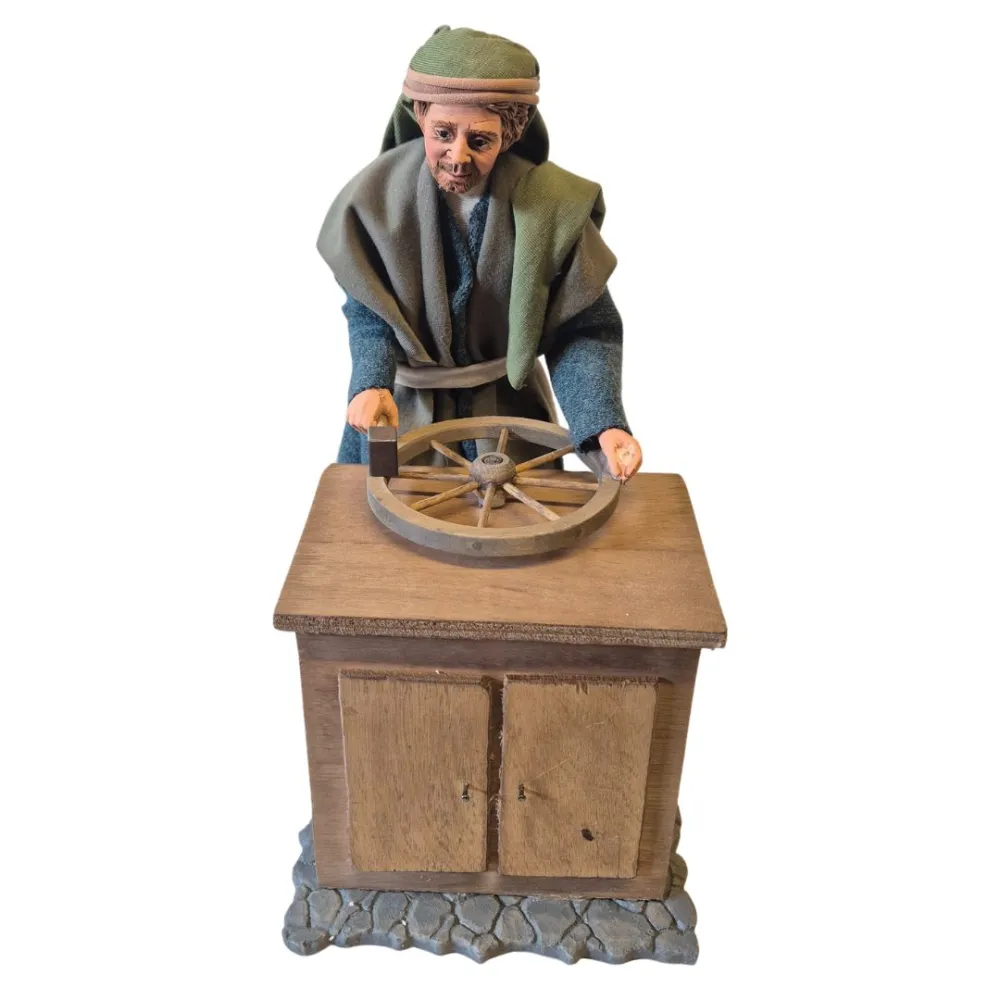 Animated Palestinian Wheelwright - 30 cm