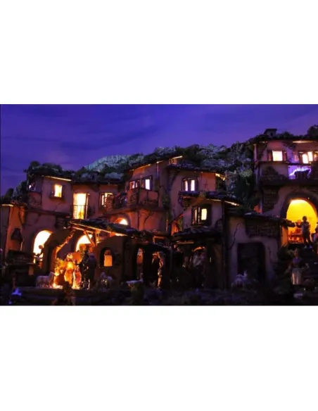 Presepe completo di centralina per giorno e notte con statue da 10 cm