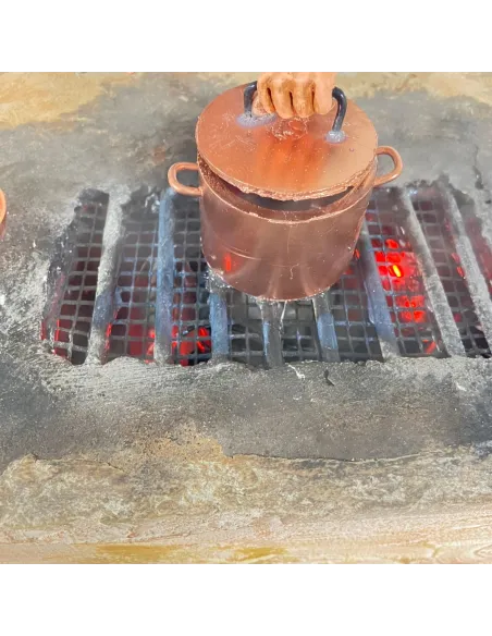 Donna palestinese con pentola fumante 30 cm