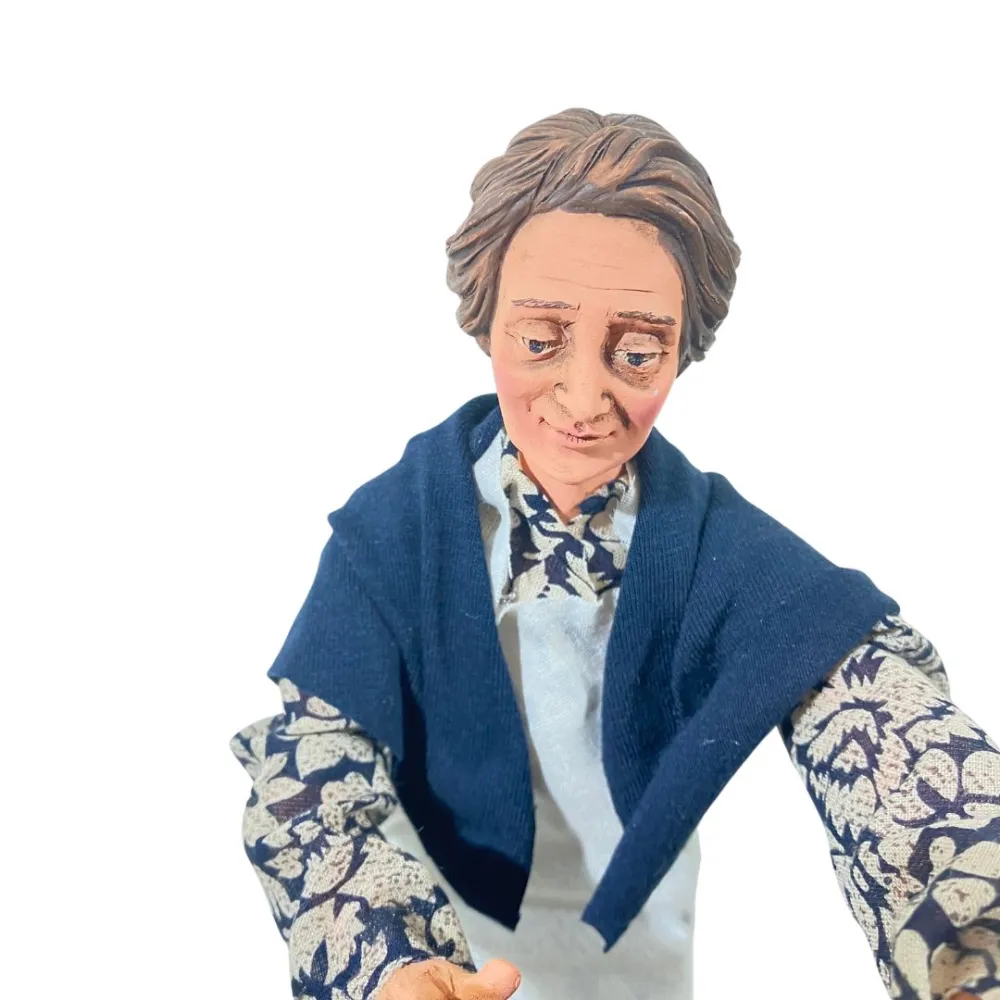 Animated Traditional Woman with Smoking Pot - 30 cm