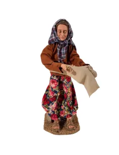 Animated Traditional Woman Feeding Chickens - 30 cm 2