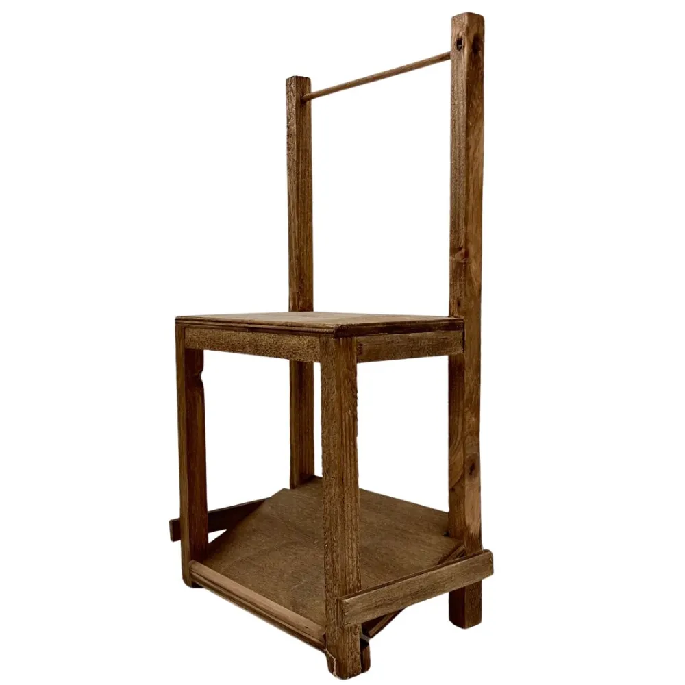 Empty wooden stall for 10 cm Nativity figures