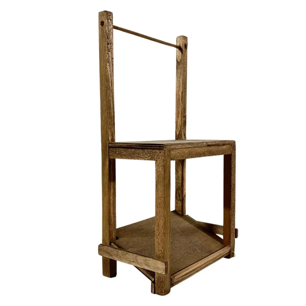 Empty wooden stall for 20 cm Nativity figures