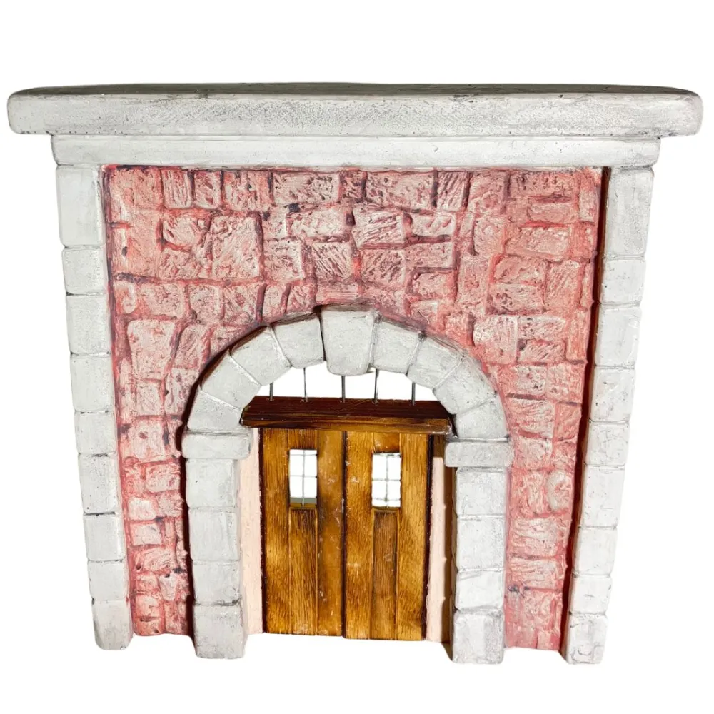 Coloured Plaster Wall with Arch, Metal Grille and Wooden Door for 10–12 cm Nativity Figures
