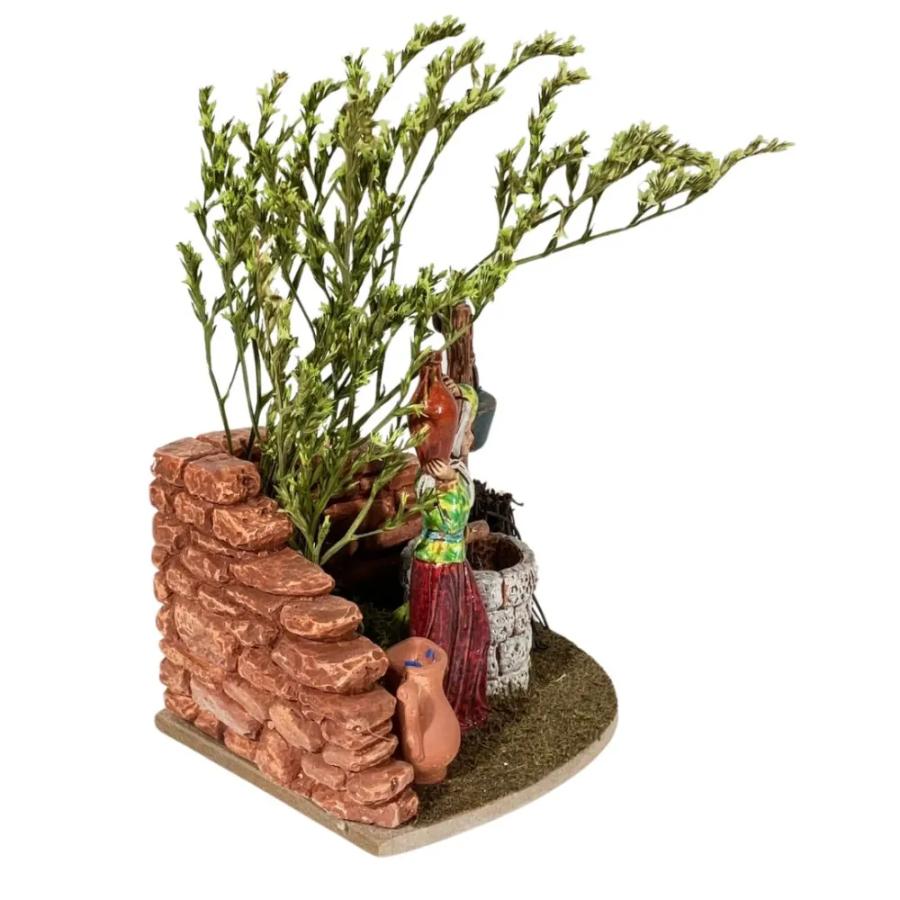 Landi Woman at the Well with Tree, 10 cm