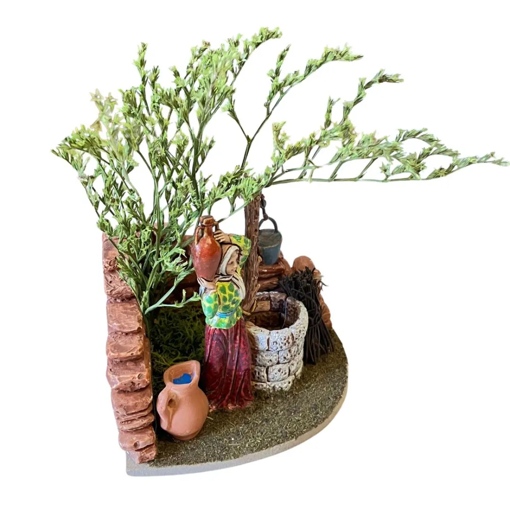Landi Woman at the Well with Tree, 10 cm