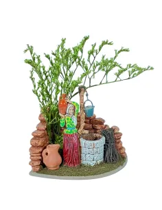 Landi Woman at the Well with Tree, 10 cm