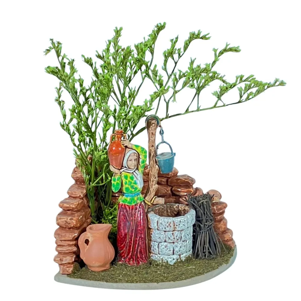 Landi Woman at the Well with Tree, 10 cm