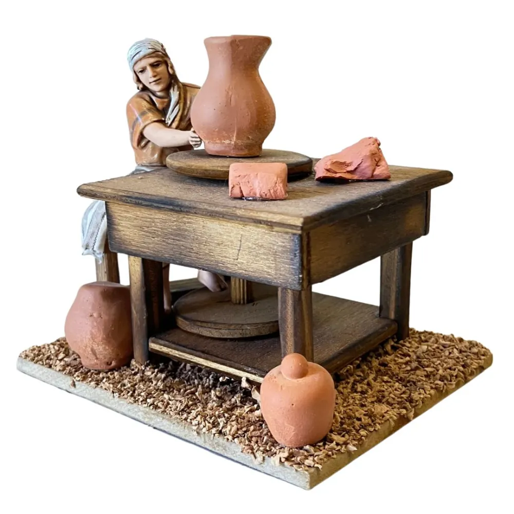 Landi Potter with Workbench, 10 cm