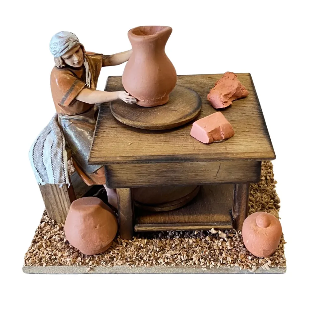 Landi Potter with Workbench, 10 cm