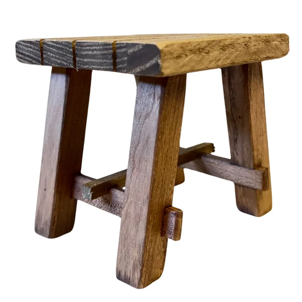 Wooden stool for 30 cm Nativity figures