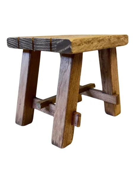 Sgabello in legno per statue da 30 cm