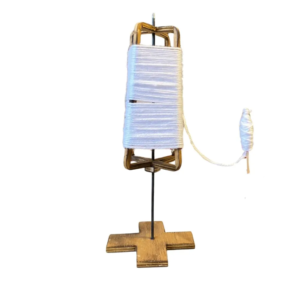 Spinning spindle for 10 cm nativity figures