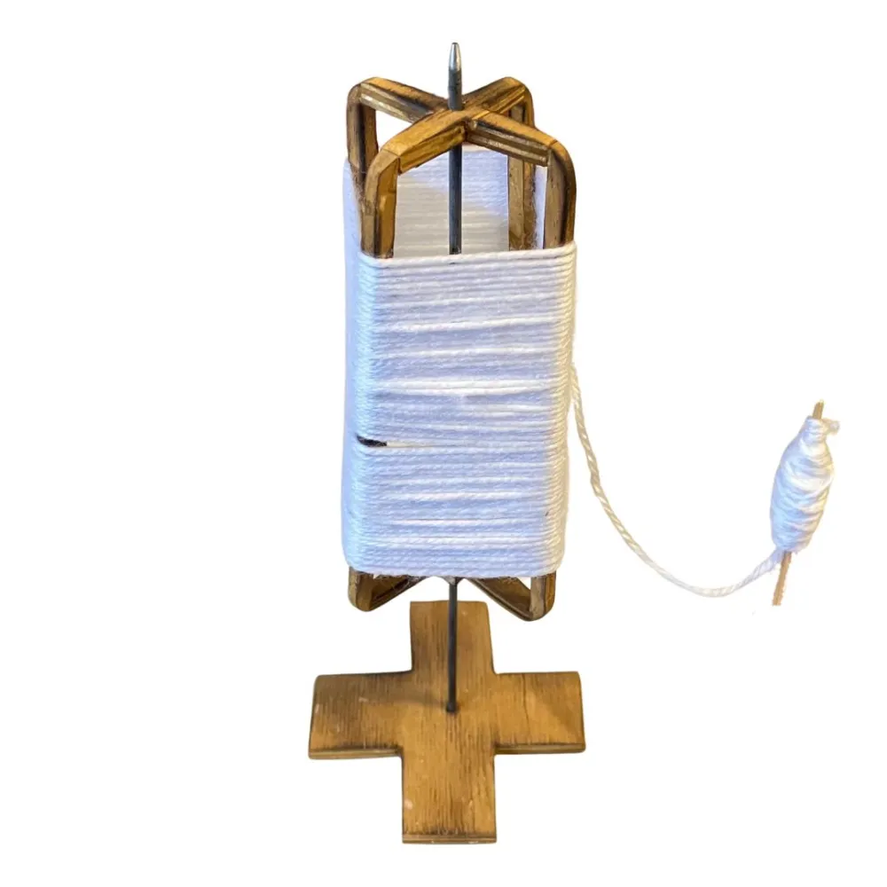 Spinning spindle for 15 cm nativity figures