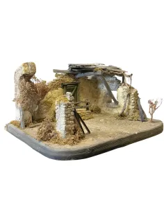 Ambientazione vuota in rudere con apertura finestra per statue da 8-10 cm