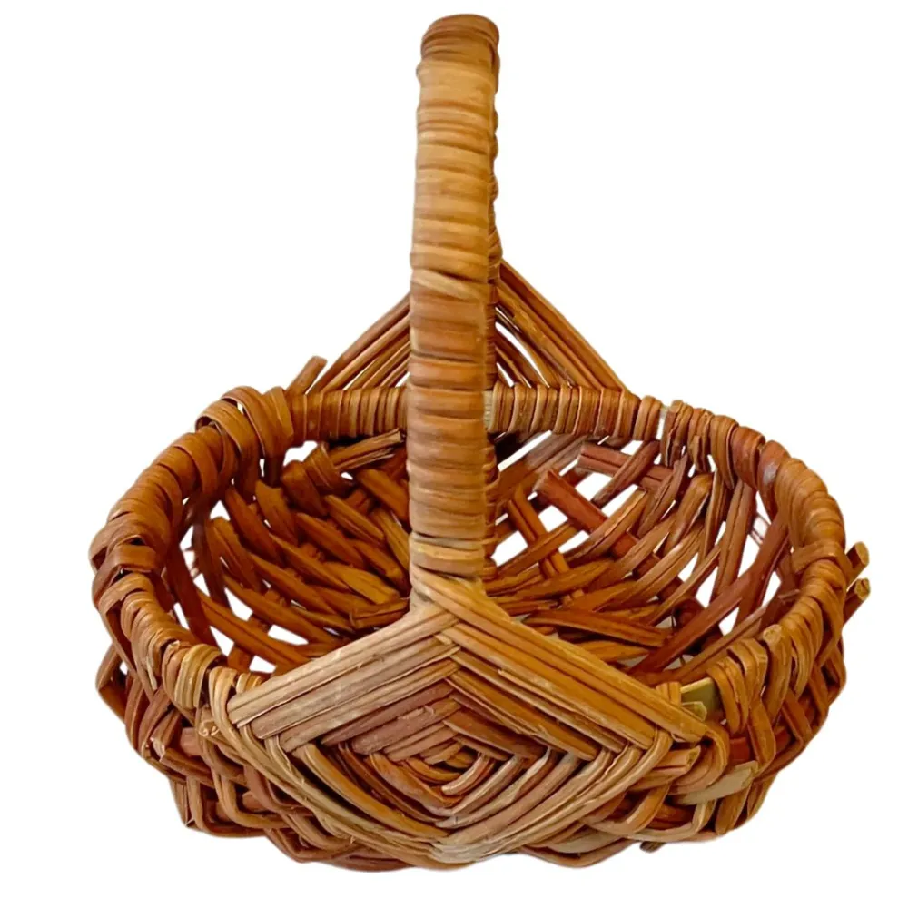 Wicker Basket with Handle and Decorative Weave for 30–35 cm Nativity Figures
