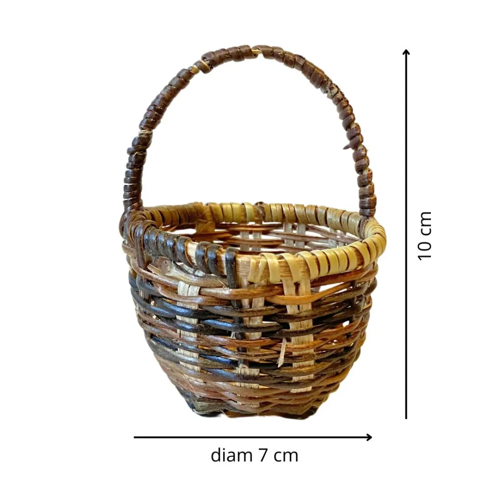 Two-Tone Wicker Basket with Handle for 30–35 cm Nativity Figures