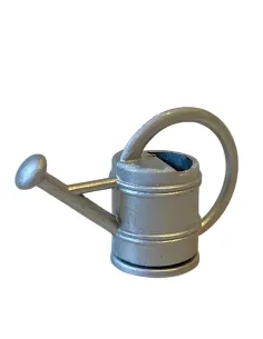 Innaffiatoio in metallo per statue da 10-12 cm