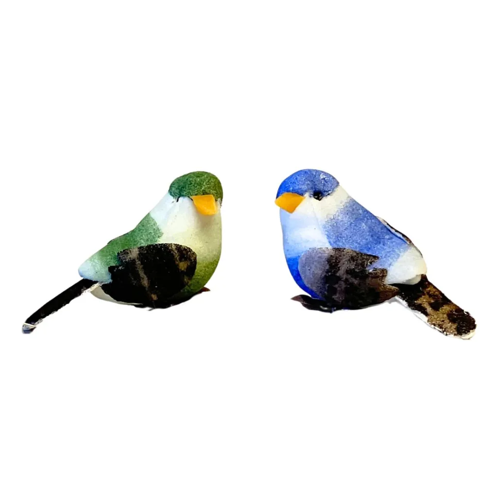 Set of Two Assorted Polystyrene Birds for 30–35 cm Nativity Figures