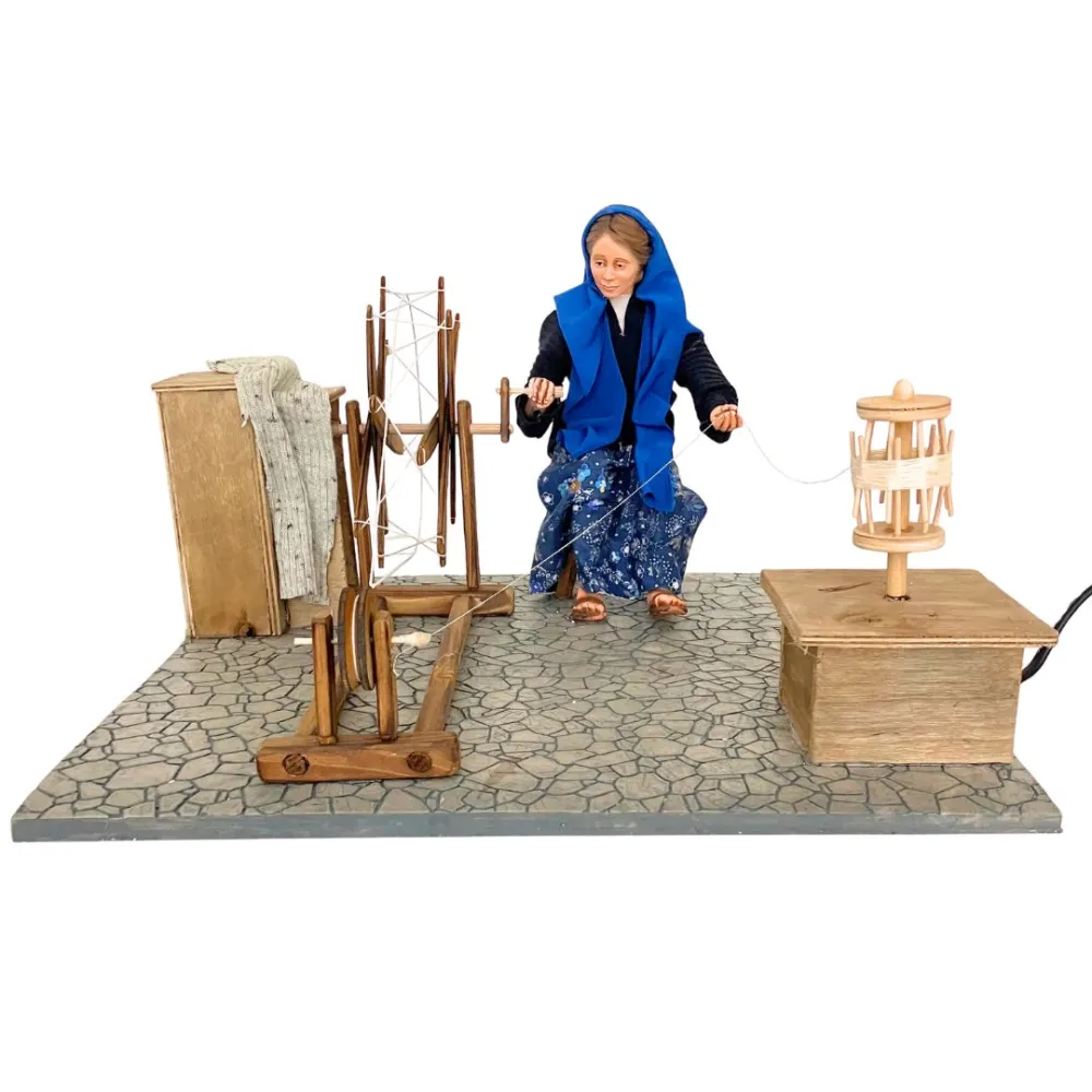 Animated Traditional Spinner with Spinning Wheel - 30 cm