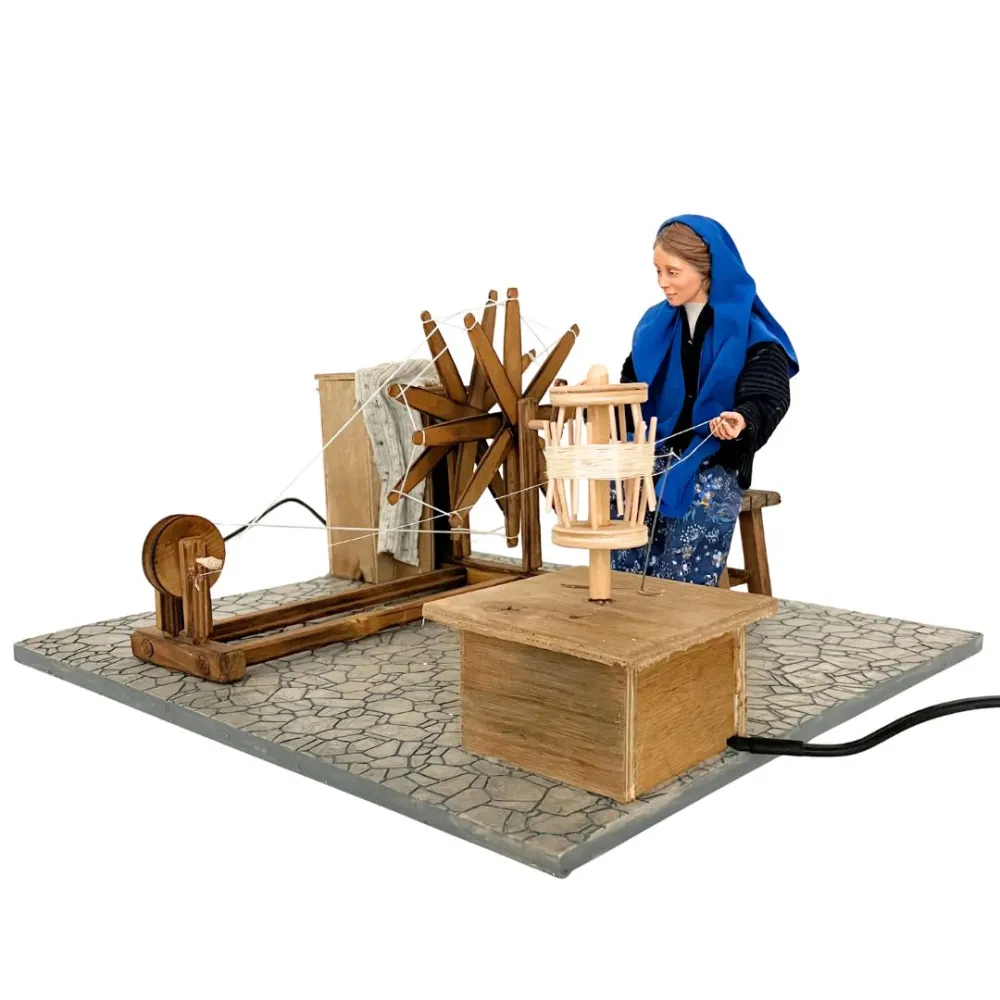 Animated Traditional Spinner with Spinning Wheel - 30 cm