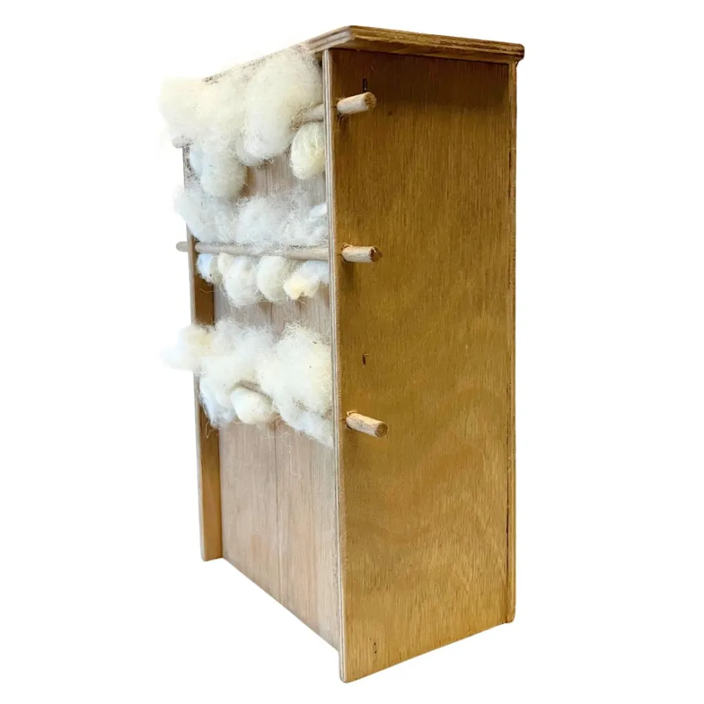 Carded wool drying rack for 30 cm nativity figures