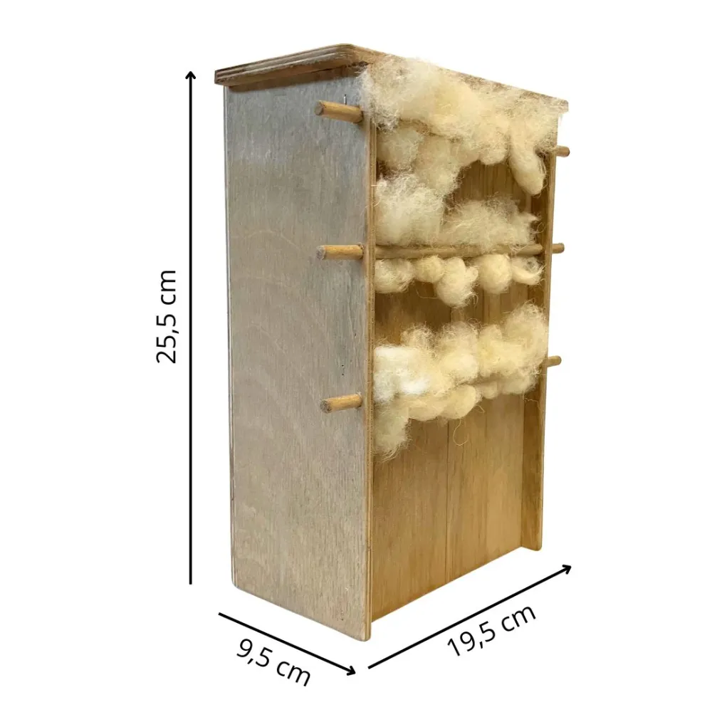Carded wool drying rack for 30 cm nativity figures