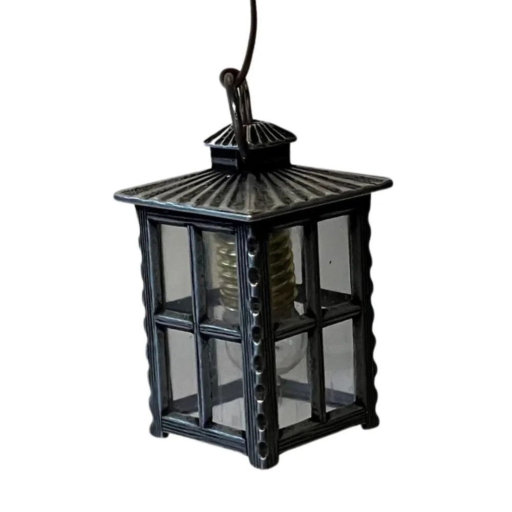 Metal lantern for 30–35 cm Nativity figures