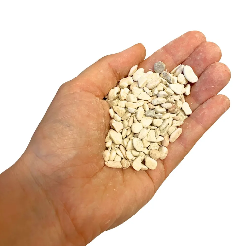 Bag of White Decorative Gravel – 2 kg