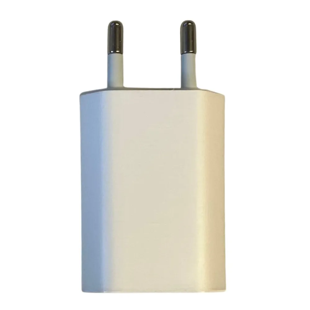 5-volt power supply with USB output