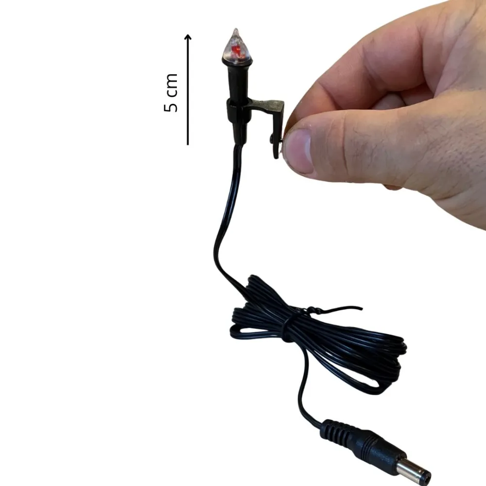 Miniature red torch light with 2.1 mm plug, suitable for 20–30 cm Nativity figures