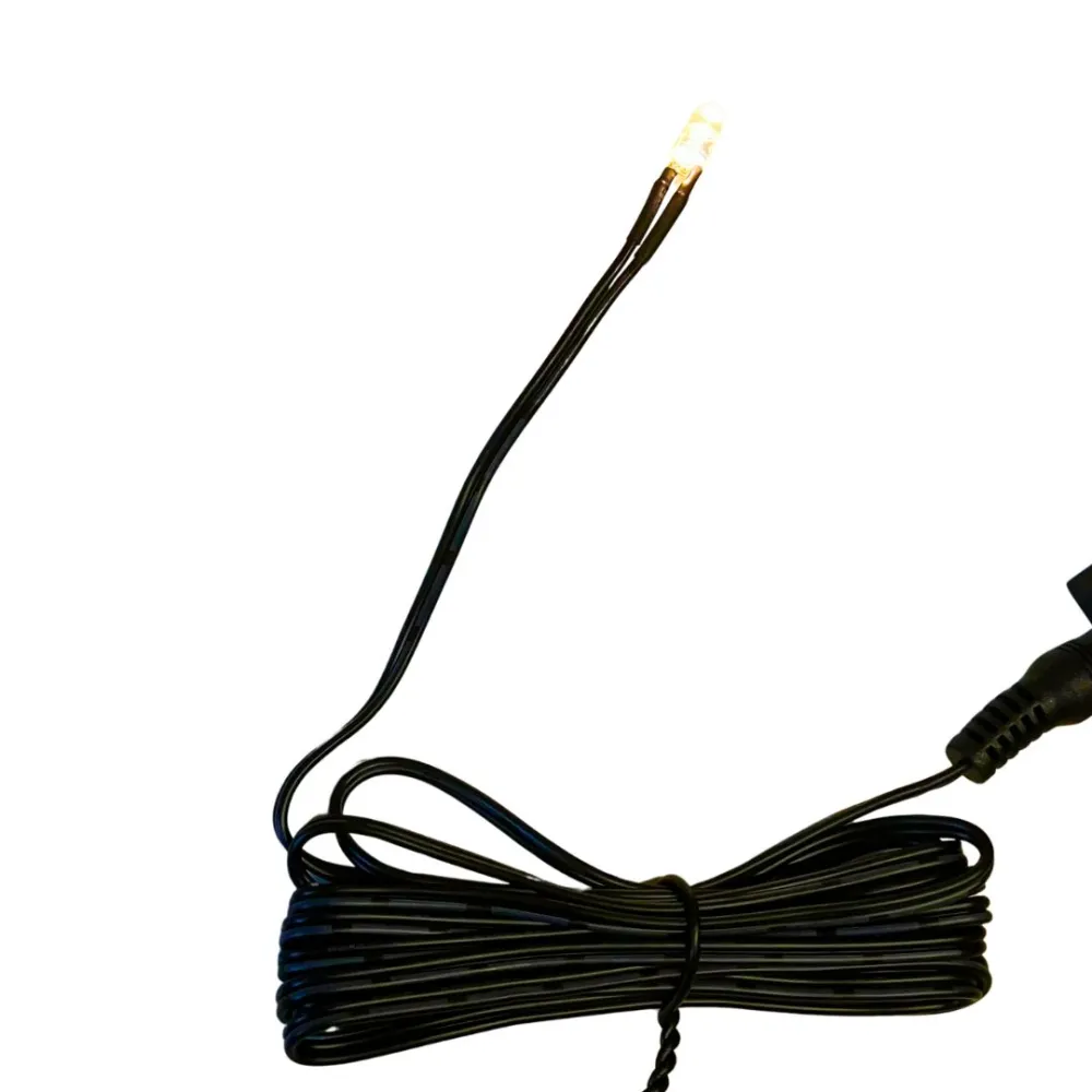 Warm white LED with 2.1 mm plug