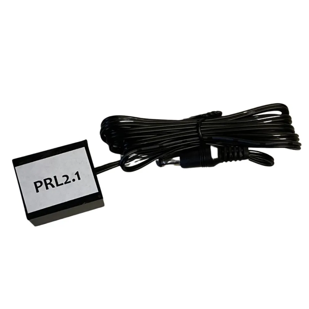 Extension cable with 2.1 mm outputs splitter