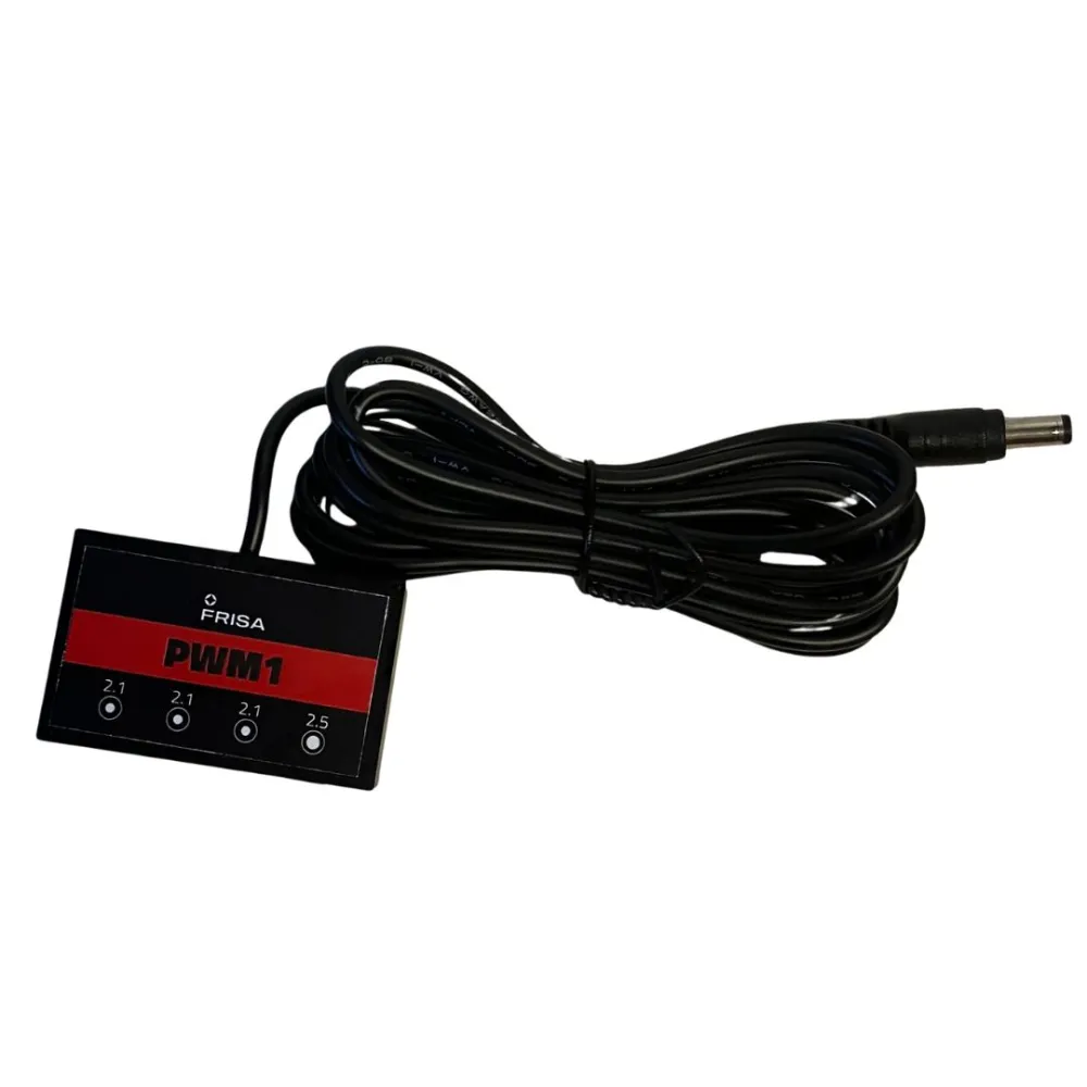 Multiple socket with 2.5 mm male plug and triple 2.1 mm outputs