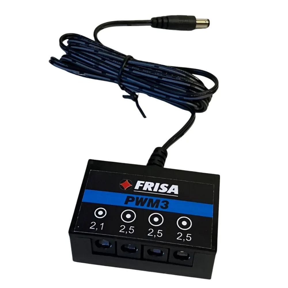 Multiple socket with 2.5 mm male plug and three 2.5 mm female outputs